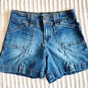 dute denim shorts